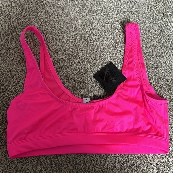 Women’s Hot Pink Bikini Top Scooped Neck Pullover Lined No Padding XL NWT - Picture 5 of 6